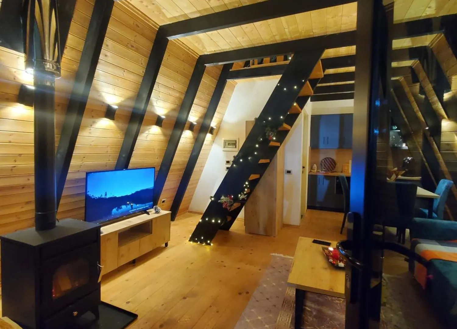 Vila Alpine Arlon Gjinar Prázdninový dům